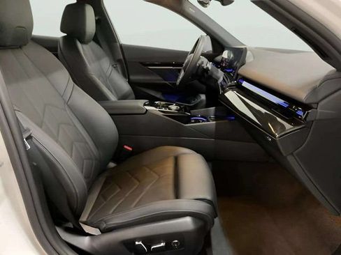 Used 2026 BMW 530i RWD image 77