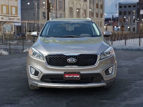 Used 2016 Kia Sorento EX w/ EX Premium Package image 2