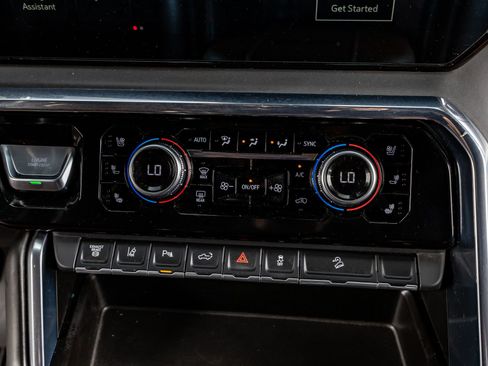 Used 2024 GMC Sierra 3500 Denali Ultimate image 26