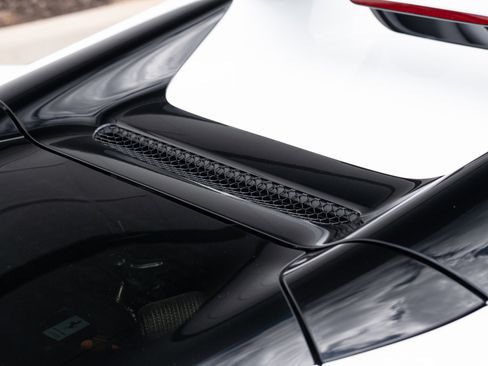 Used 2024 Ferrari 296 GTS RWD image 22