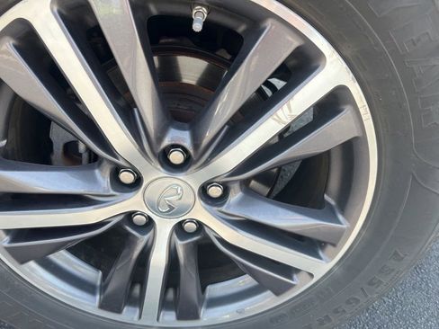 Used 2018 INFINITI QX60 FWD image 3