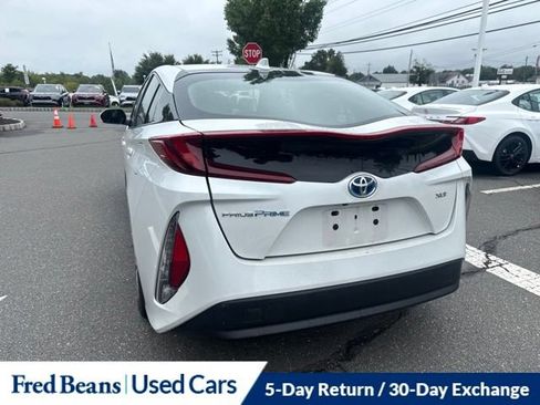 Used 2021 Toyota Prius Prime XLE FWD image 15