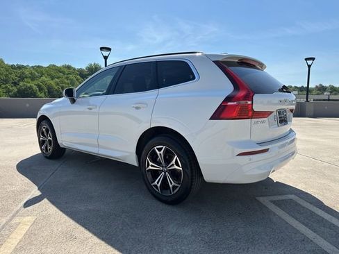 Certified 2022 Volvo XC60 B5 Momentum w/ Climate Package AWD/4WD image 6