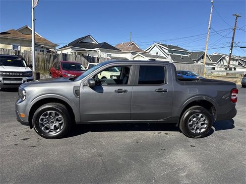 New 2025 Ford Maverick XLT image 8