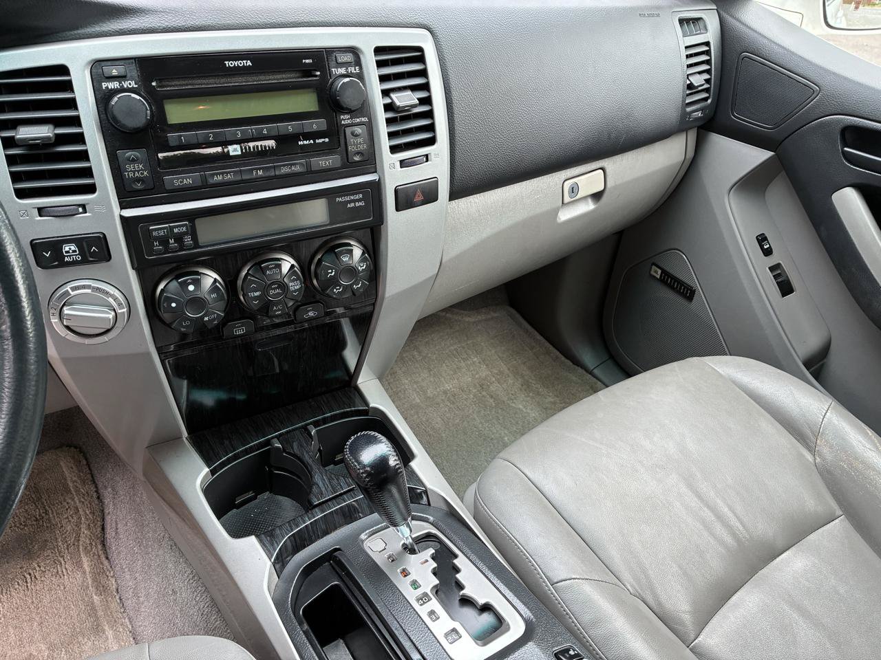 Used 2007 Toyota 4Runner Limited AWD/4WD image 13