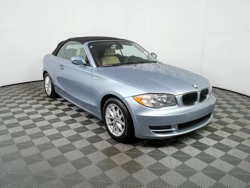 Used 2011 BMW 128i Convertible image 22