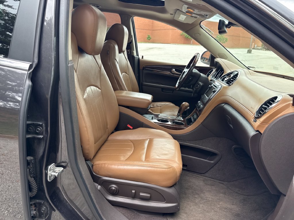 Used 2014 Buick Enclave Premium AWD/4WD image 30