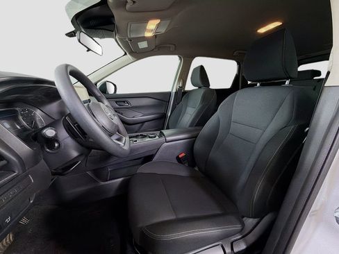 Used 2024 Nissan Rogue S AWD/4WD image 12