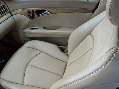 Used 2007 Mercedes-Benz E 350 Sedan image 35