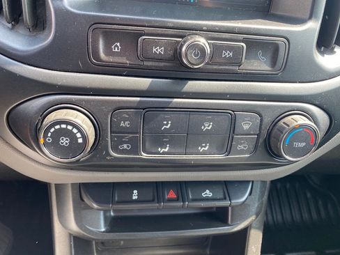 Used 2018 Chevrolet Colorado W/T image 13