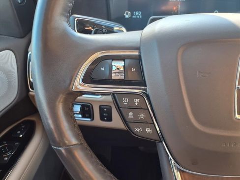 Used 2023 Lincoln Navigator L Reserve image 18