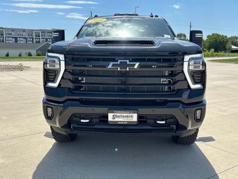 New 2026 Chevrolet Silverado 2500 High Country w/ Midnight Edition AWD/4WD image 3