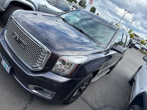 Used 2016 GMC Yukon Denali w/ Open Road Package AWD/4WD image 7