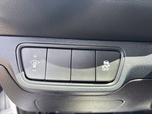 Used 2023 Kia Forte LXS FWD image 18