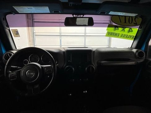 Used 2017 Jeep Wrangler Unlimited Sport w/ Quick Order Package 24S AWD/4WD image 4