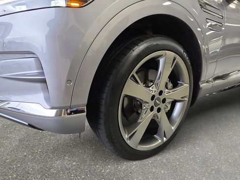 Used 2024 Genesis GV80 2.5T w/ Prestige Package image 31