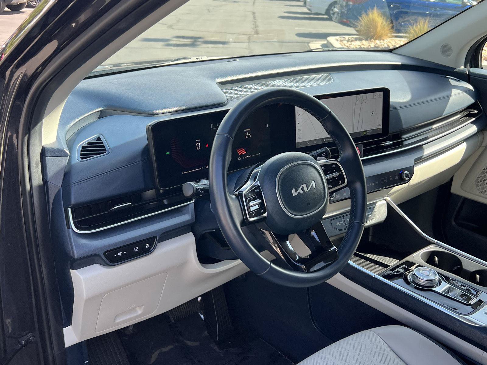 Used 2026 Kia Carnival EX FWD image 30