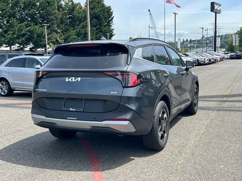Certified 2026 Kia Sportage EX w/ EX Panoramic Sunroof Package AWD/4WD image 9