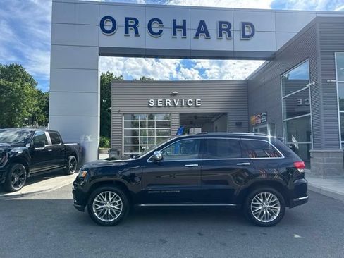 Used 2017 Jeep Grand Cherokee Summit AWD/4WD image 2