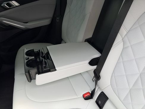 Used 2025 BMW X6 xDrive40i AWD/4WD image 33