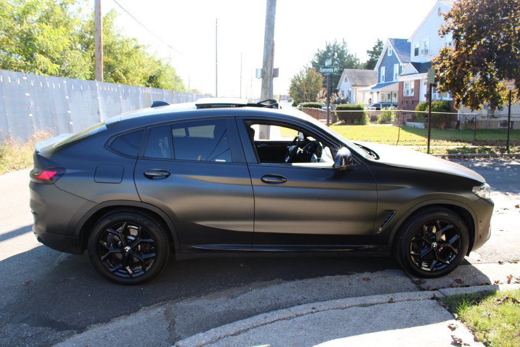 Used 2023 BMW X4 xDrive30i AWD/4WD image 5