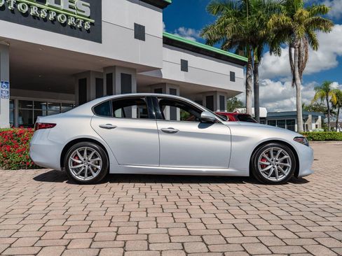 Used 2023 Alfa Romeo Giulia Sprint image 7