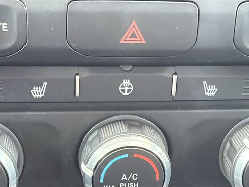 Used 2023 RAM 1500 Big Horn image 19