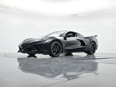 Used 2025 Chevrolet Corvette Stingray Coupe w/ Z51 Performance Package image 38