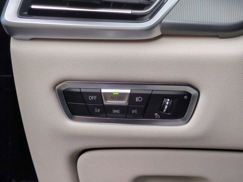 Certified 2023 BMW X6 xDrive40i w/ M Sport Package image 37