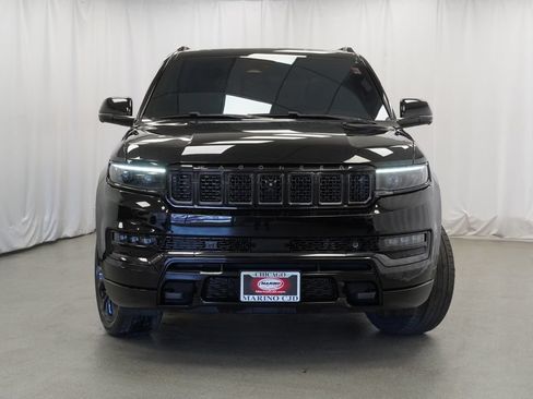 Used 2022 Jeep Grand Wagoneer Series II AWD/4WD image 8