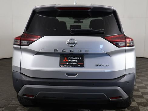 Used 2022 Nissan Rogue SV AWD/4WD image 10