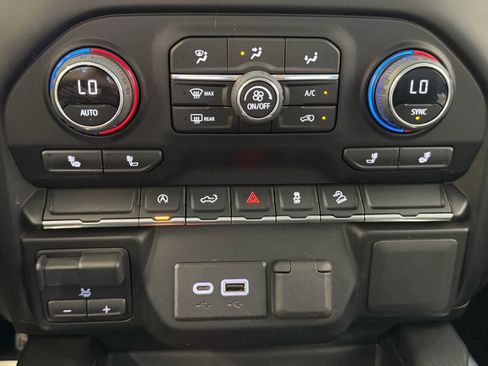 Used 2022 Chevrolet Silverado 1500 RST image 44