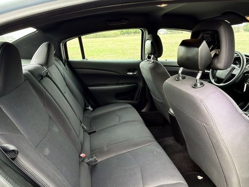 Used 2014 Chrysler 200 LX FWD image 25