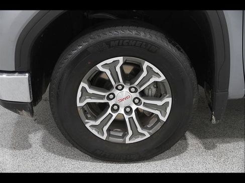 Used 2025 GMC Sierra 1500 SLT AWD/4WD image 22