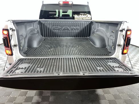 Used 2024 RAM 1500 Laramie AWD/4WD image 28