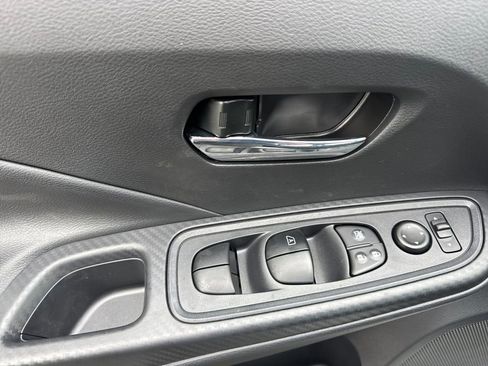 New 2025 Nissan Versa SV w/ Trunk Package image 10