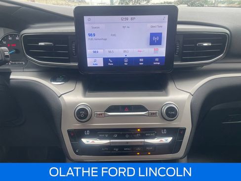 Certified 2021 Ford Explorer XLT w/ Equipment Group 202A AWD/4WD image 24
