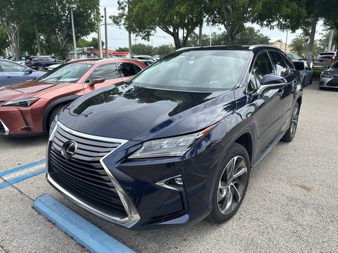 Used 2018 Lexus RX 350L Luxury w/ Accessory Package FWD image 2