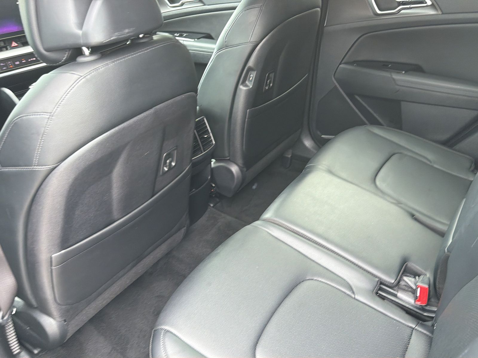 Used 2025 Kia Sportage EX FWD image 35
