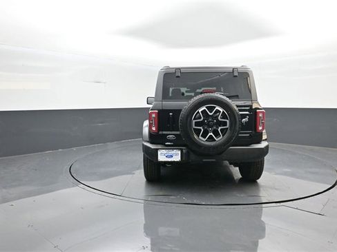 New 2025 Ford Bronco Outer Banks image 6