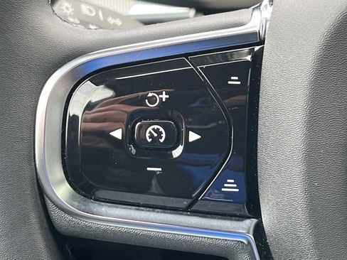 Used 2024 Volvo XC60 T8 Ultimate image 30