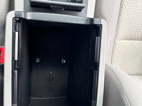Used 2014 Toyota Camry LE FWD image 20