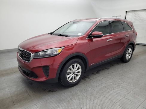 Used 2020 Kia Sorento LX w/ LX I4 Convenience Package image 2