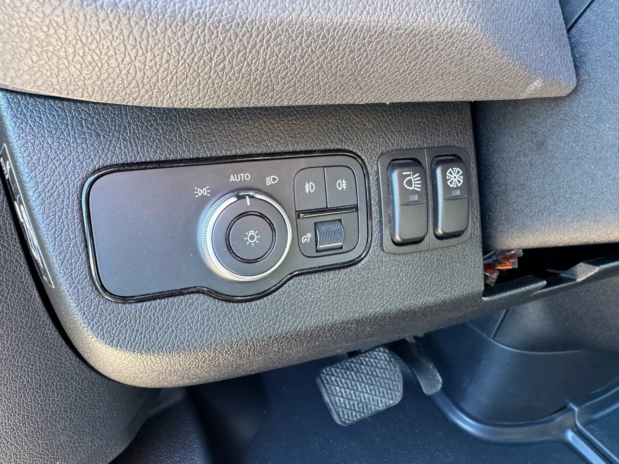 Used 2022 Mercedes-Benz Sprinter 2500 image 20