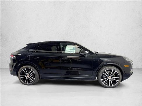 Certified 2026 Porsche Cayenne Coupe AWD/4WD image 8