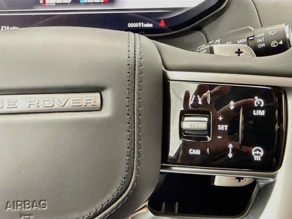 New 2026 Land Rover Range Rover SE AWD/4WD image 12