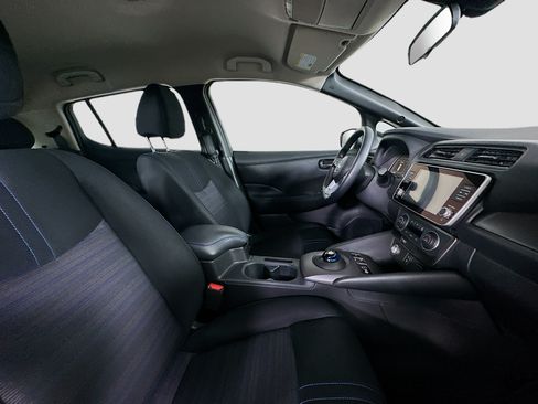 Used 2024 Nissan Leaf S FWD image 28