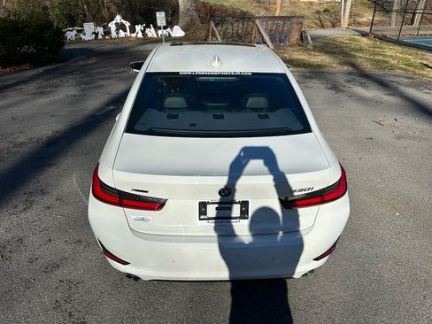 Used 2019 BMW 330i xDrive Sedan w/ Premium Package image 4