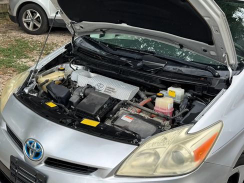 Used 2013 Toyota Prius Two FWD image 13