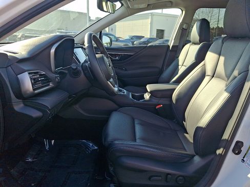 Used 2023 Subaru Outback Limited image 13